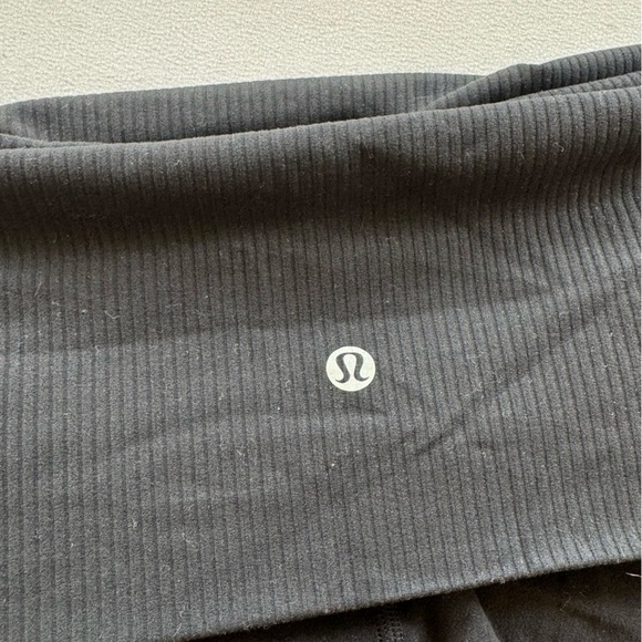 Lululemon Womens Black Align Ribbed Waist Cropped Jogger SIZE 6 LW6CDPS Athletic - Picture 4 of 6